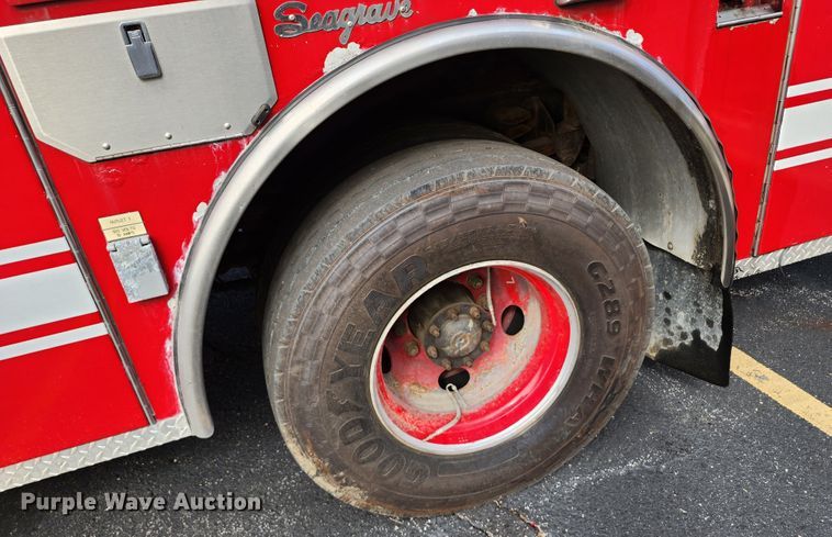 image for item KH9162 2005 Seagrave TR44DA  fire truck