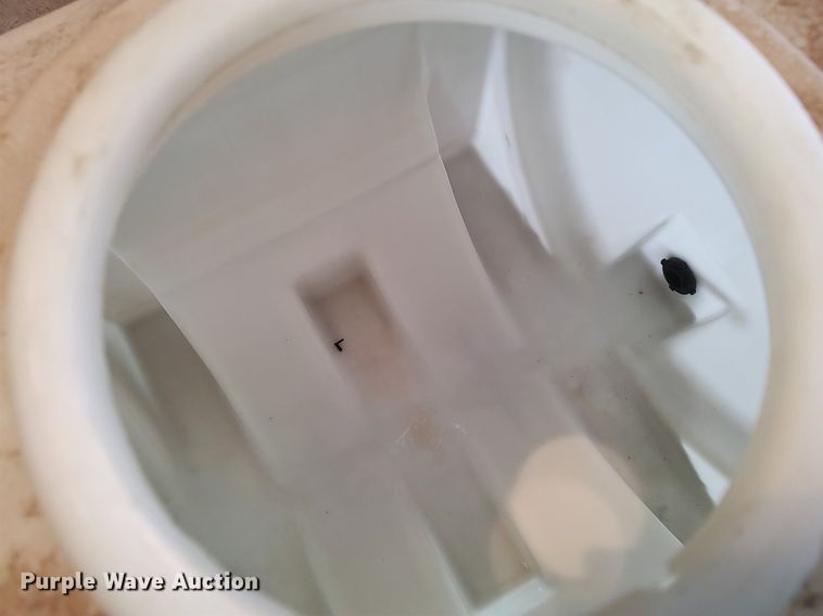 image for item KI9961 Snyder Industries  poly tank