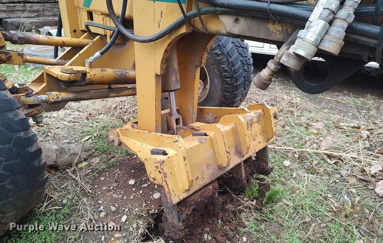 image for item KI9963 Mauldin 688E  motor grader