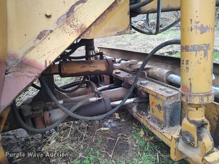 image for item KI9963 Mauldin 688E  motor grader