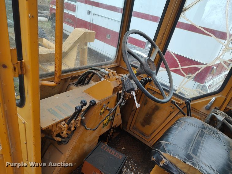 image for item KI9963 Mauldin 688E  motor grader