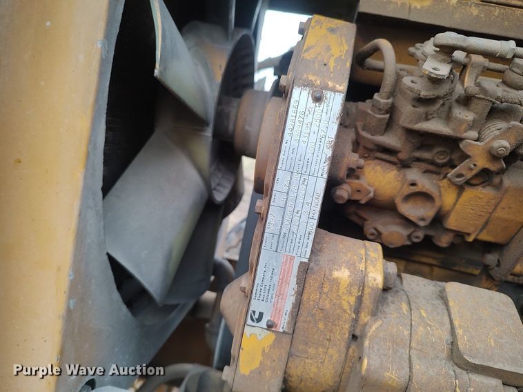 image for item KI9963 Mauldin 688E  motor grader