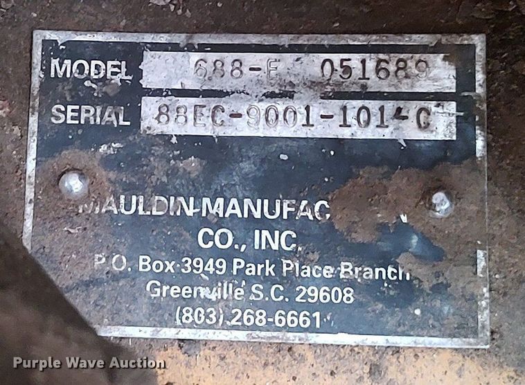 image for item KI9963 Mauldin 688E  motor grader