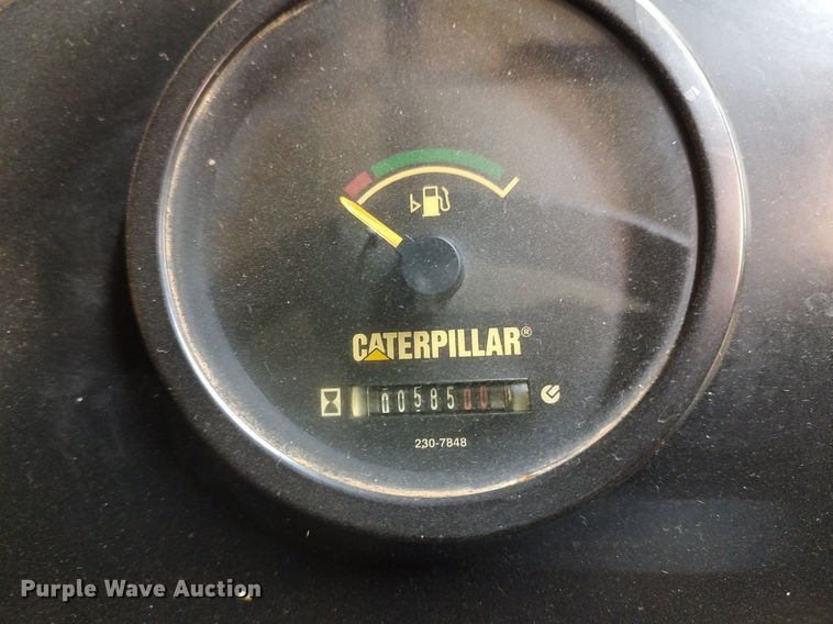 image for item KI9968 2007 Caterpillar CB-214E  double drum vibratory roller