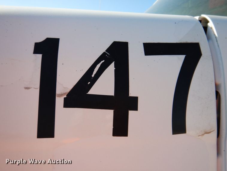 image for item KW9306 1996 Ford F800  dump truck