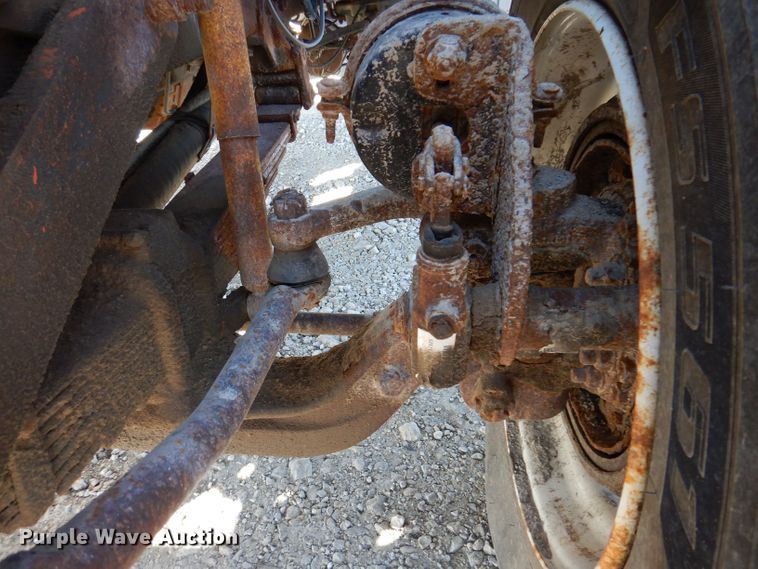 image for item KW9306 1996 Ford F800  dump truck