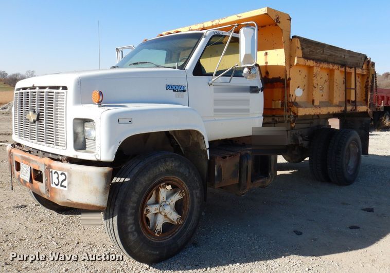 image for item KW9307 1994 Chevrolet Kodiak  dump truck