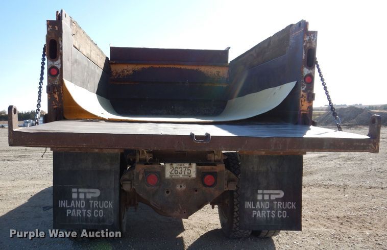 image for item KW9307 1994 Chevrolet Kodiak  dump truck