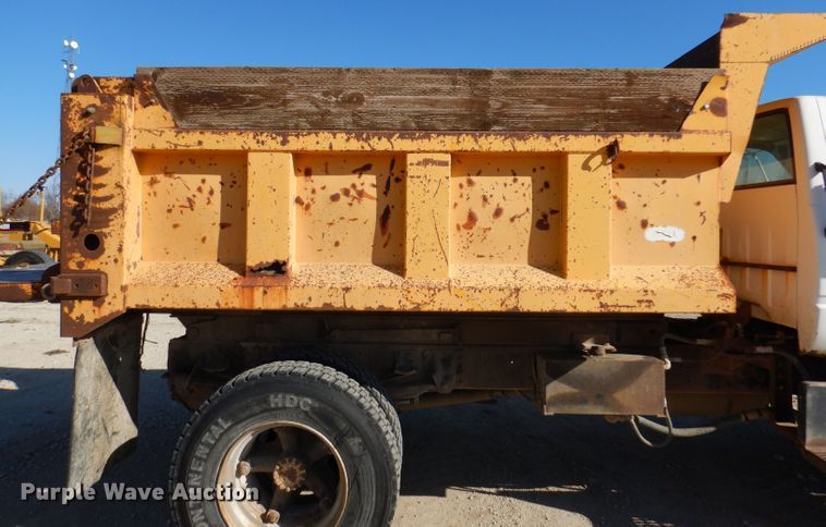 image for item KW9307 1994 Chevrolet Kodiak  dump truck