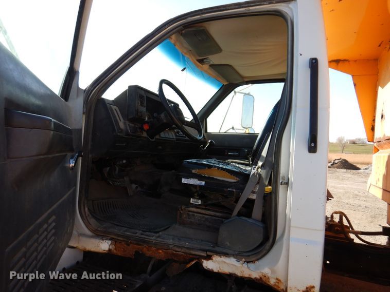image for item KW9307 1994 Chevrolet Kodiak  dump truck