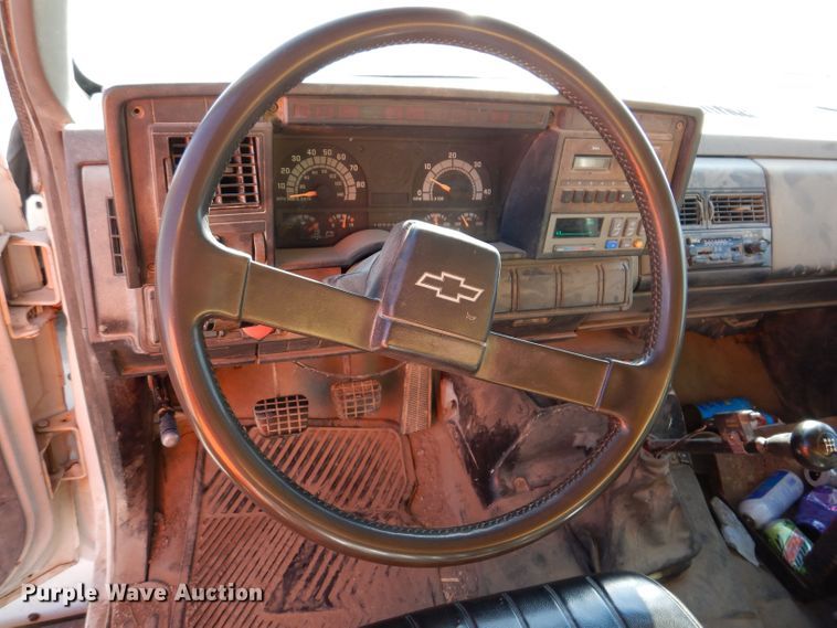 image for item KW9307 1994 Chevrolet Kodiak  dump truck