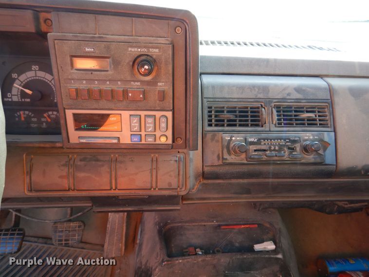 image for item KW9307 1994 Chevrolet Kodiak  dump truck