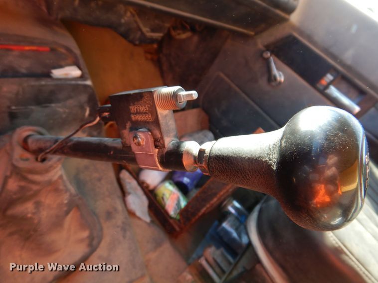 image for item KW9307 1994 Chevrolet Kodiak  dump truck