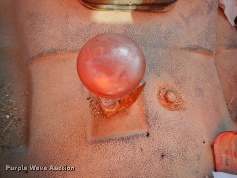 image for item KW9307 1994 Chevrolet Kodiak  dump truck