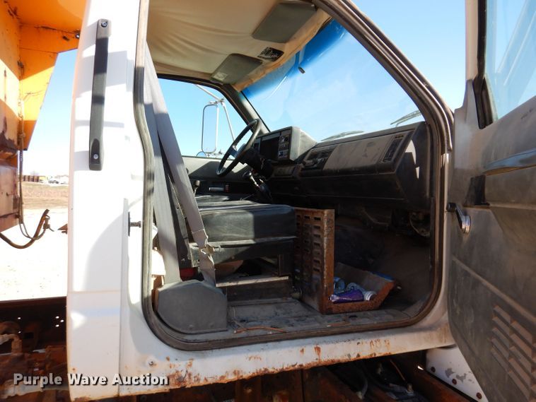 image for item KW9307 1994 Chevrolet Kodiak  dump truck