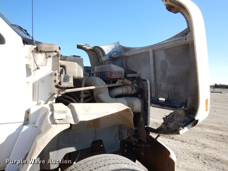 image for item KW9307 1994 Chevrolet Kodiak  dump truck