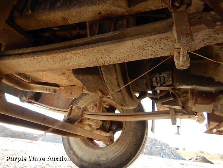 image for item KW9307 1994 Chevrolet Kodiak  dump truck