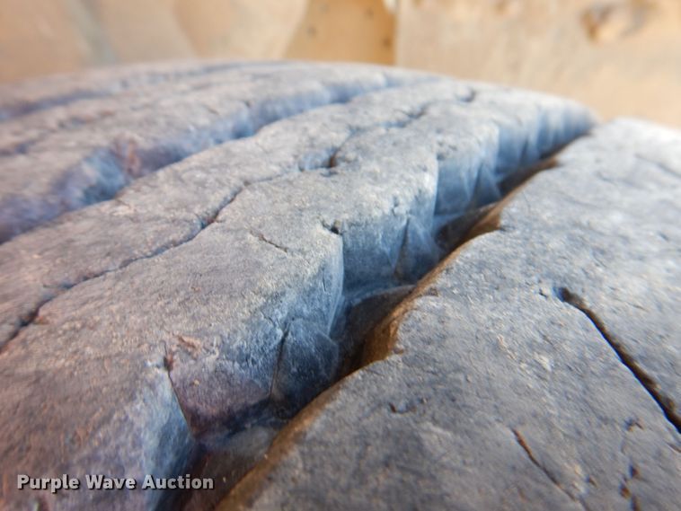 image for item KW9307 1994 Chevrolet Kodiak  dump truck