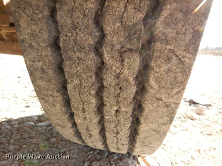 image for item KW9307 1994 Chevrolet Kodiak  dump truck