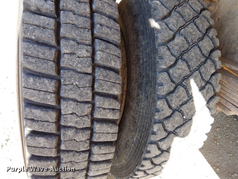 image for item KW9307 1994 Chevrolet Kodiak  dump truck