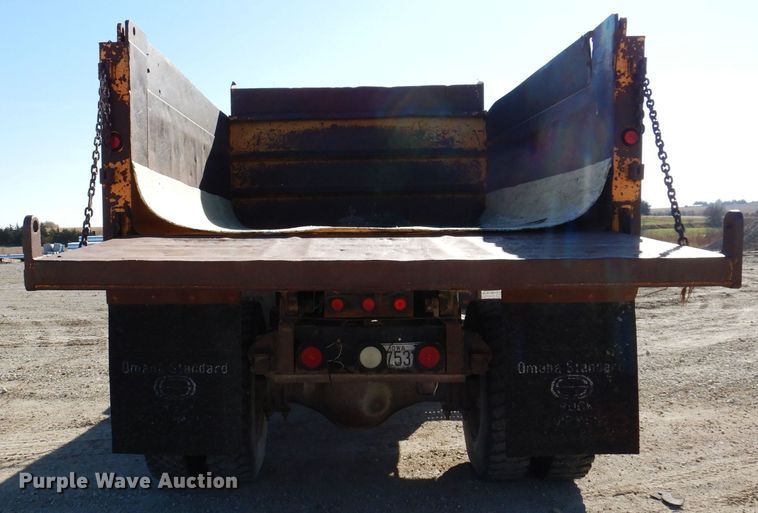 image for item KW9308 1991 Chevrolet Kodiak  dump truck