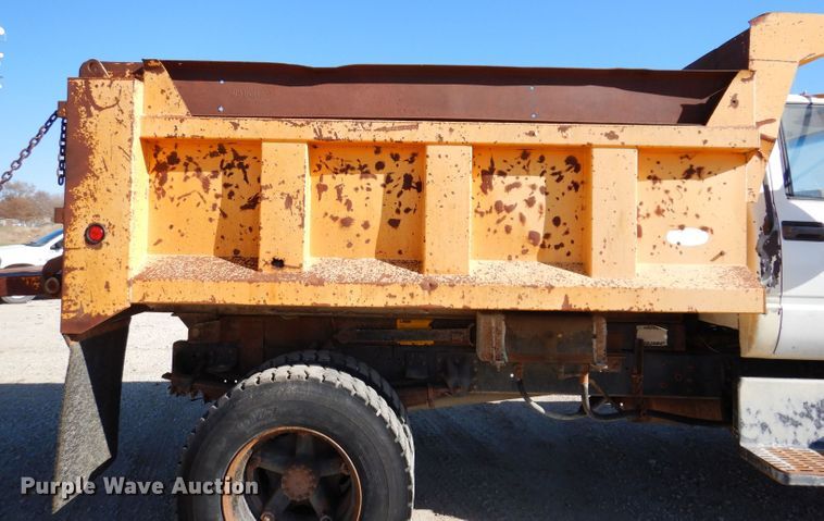 image for item KW9308 1991 Chevrolet Kodiak  dump truck