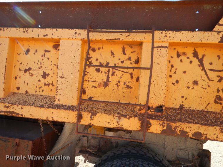 image for item KW9308 1991 Chevrolet Kodiak  dump truck