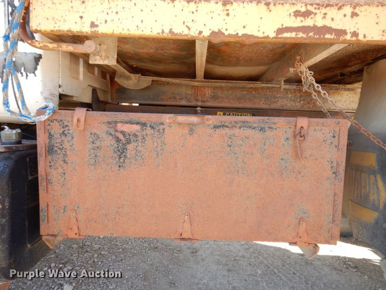 image for item KW9308 1991 Chevrolet Kodiak  dump truck