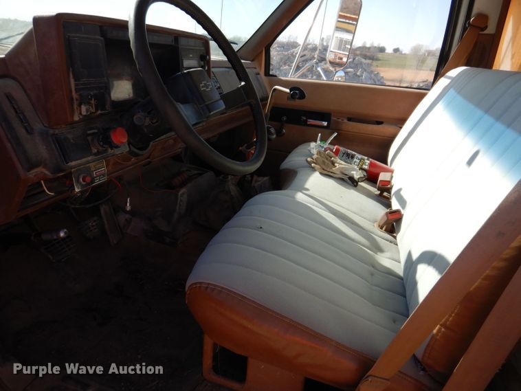 image for item KW9308 1991 Chevrolet Kodiak  dump truck