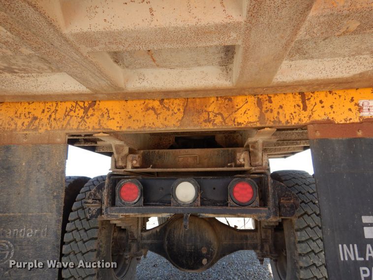 image for item KW9309 1992 GMC Kodiak  dump truck
