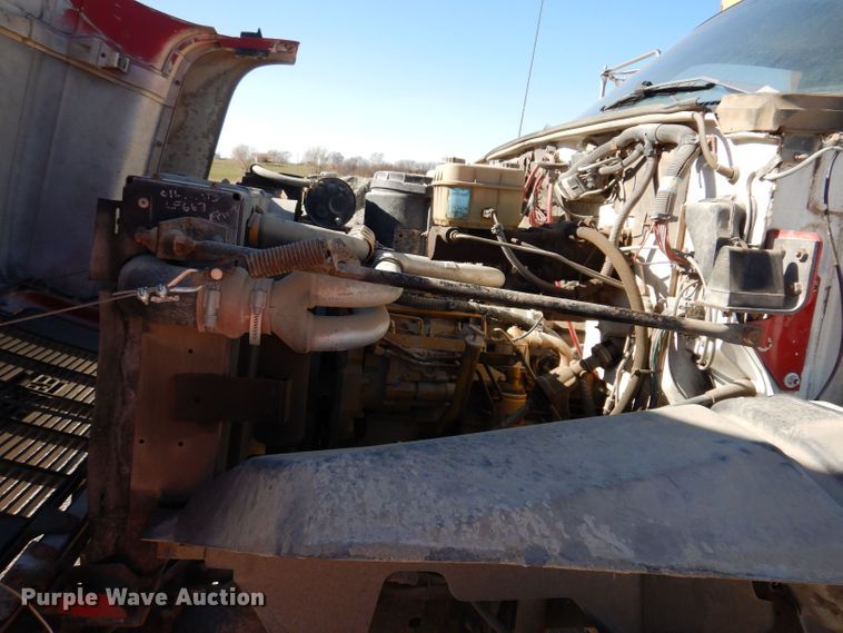 image for item KW9309 1992 GMC Kodiak  dump truck