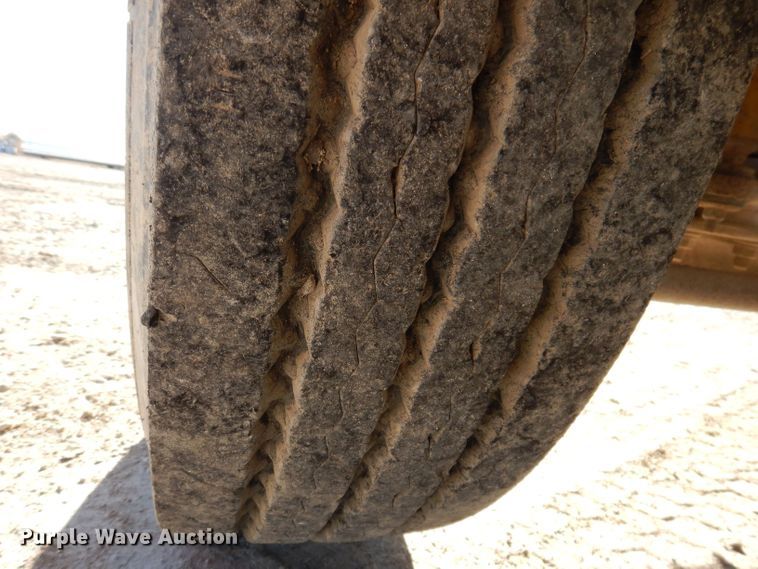 image for item KW9309 1992 GMC Kodiak  dump truck