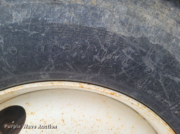 image for item LG9320 1987 International S2375  dump truck