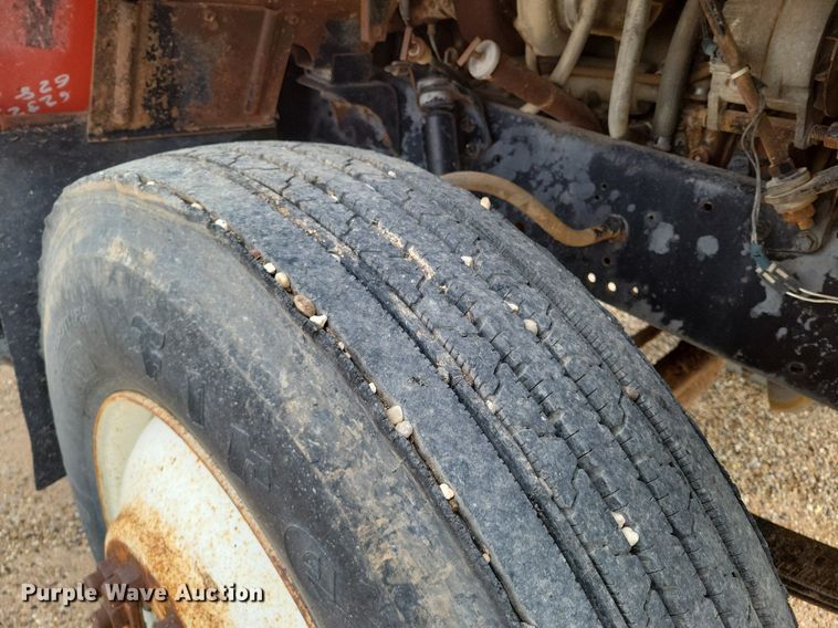 image for item LG9320 1987 International S2375  dump truck