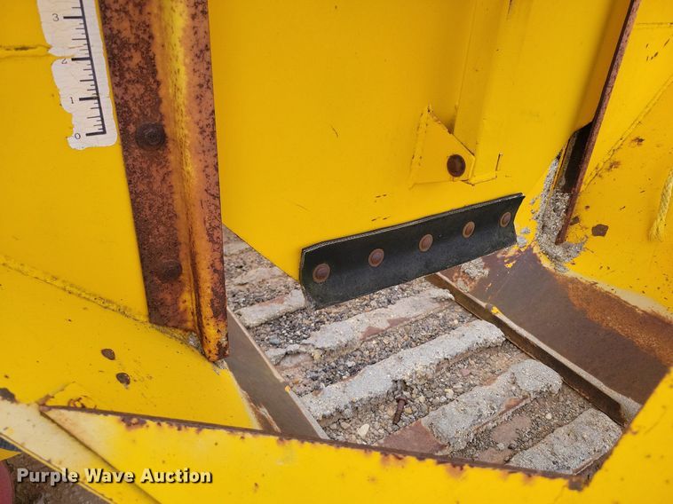 image for item LG9321 High Roller  spreader