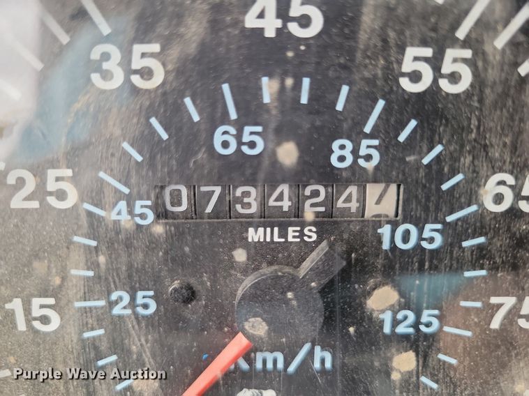 image for item LG9322 1990 Mack CH613  semi truck