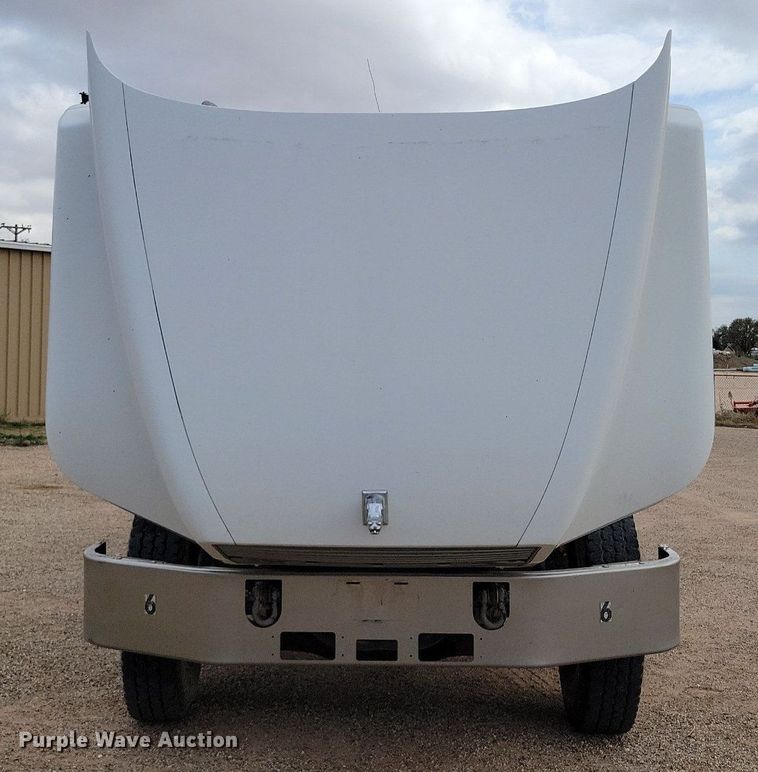 image for item LG9322 1990 Mack CH613  semi truck