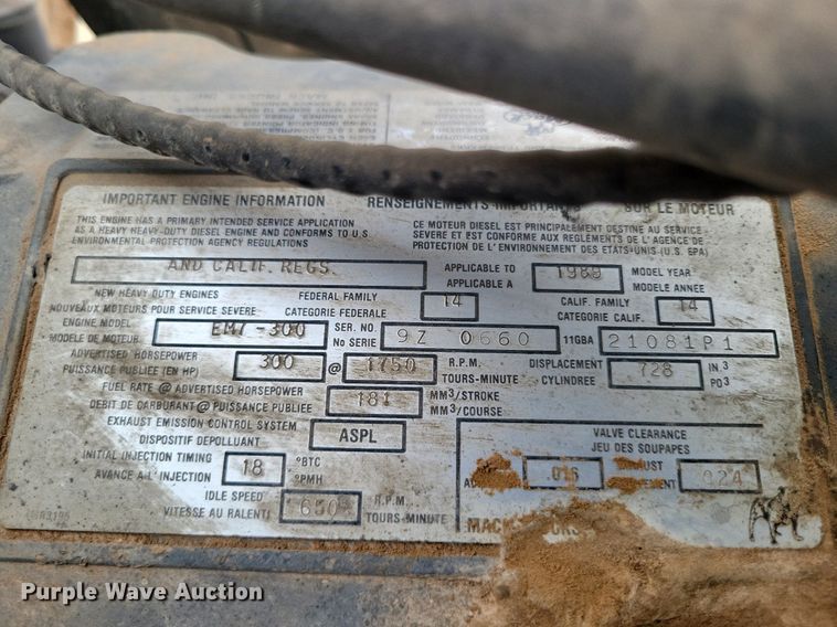 image for item LG9322 1990 Mack CH613  semi truck