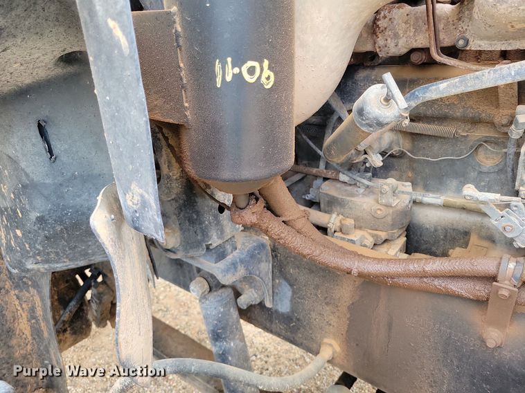 image for item LG9322 1990 Mack CH613  semi truck