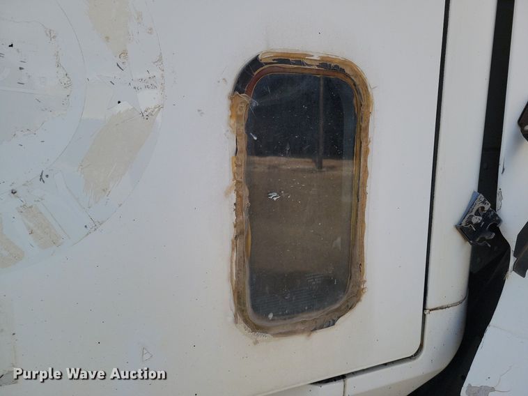 image for item LG9322 1990 Mack CH613  semi truck