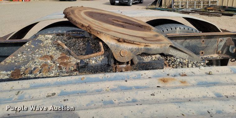 image for item LG9322 1990 Mack CH613  semi truck