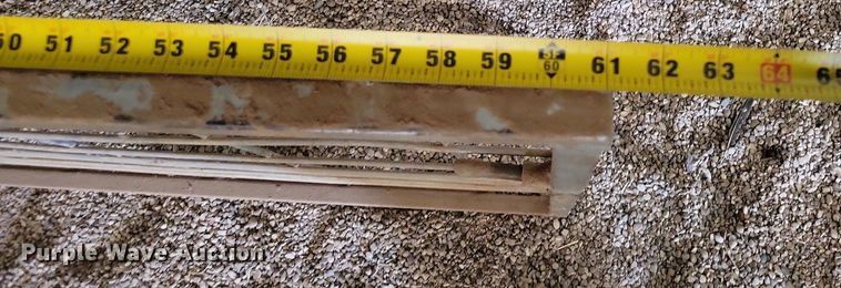 image for item LG9324 Livestock equipment