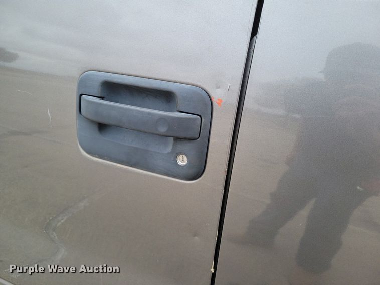 image for item LG9325 2009 Ford F150  SuperCrew pickup truck