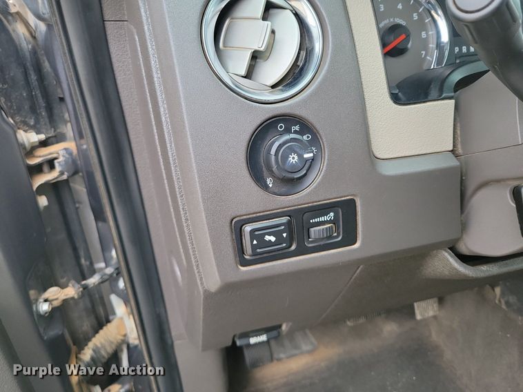 image for item LG9325 2009 Ford F150  SuperCrew pickup truck