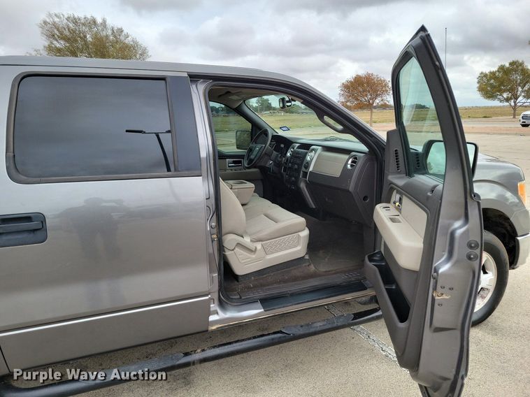 image for item LG9325 2009 Ford F150  SuperCrew pickup truck