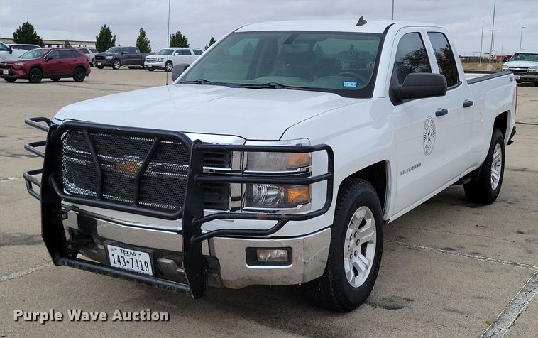 image for item LG9327 2014 Chevrolet Silverado 1500  Double Cab pickup truck