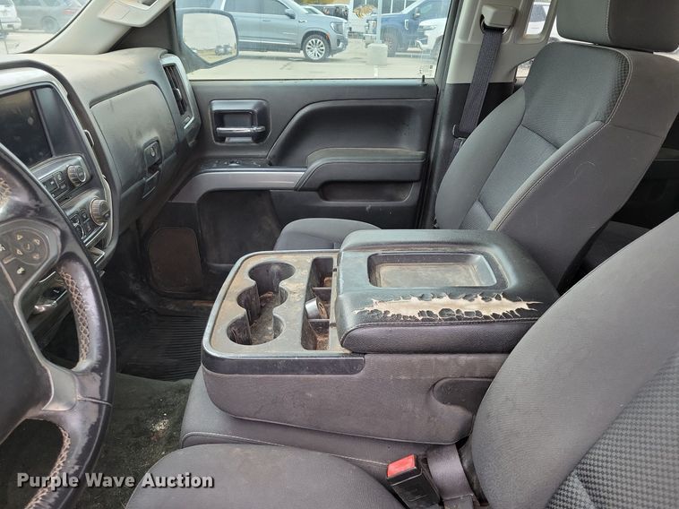 image for item LG9327 2014 Chevrolet Silverado 1500  Double Cab pickup truck