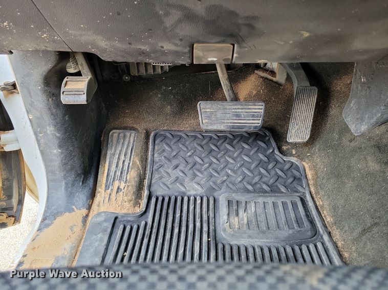 image for item LG9327 2014 Chevrolet Silverado 1500  Double Cab pickup truck