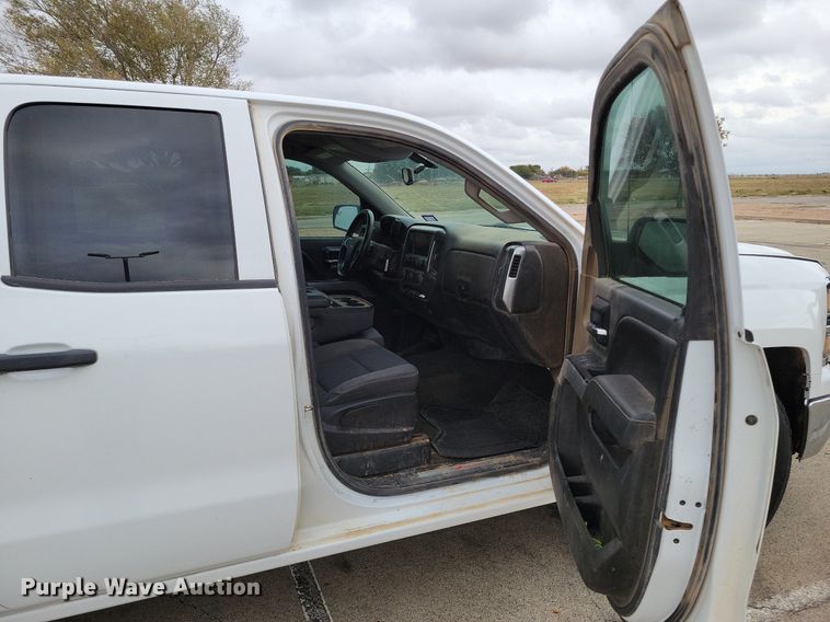 image for item LG9327 2014 Chevrolet Silverado 1500  Double Cab pickup truck