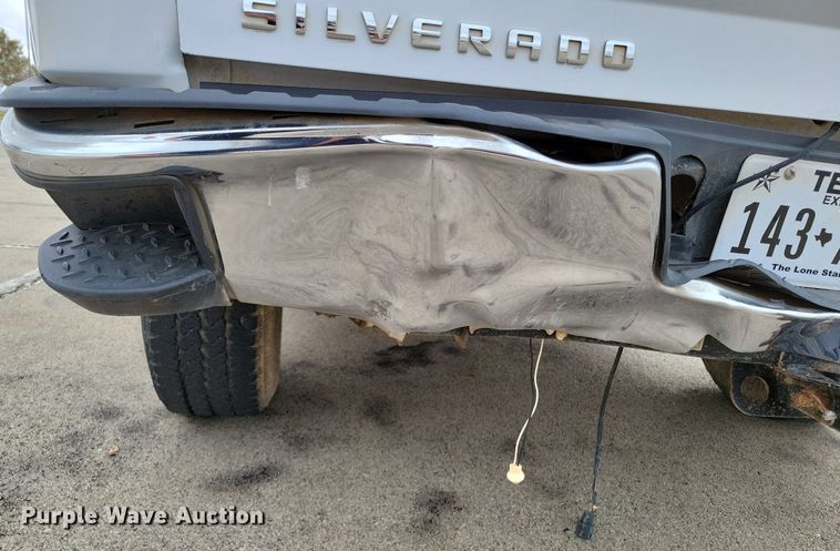 image for item LG9327 2014 Chevrolet Silverado 1500  Double Cab pickup truck